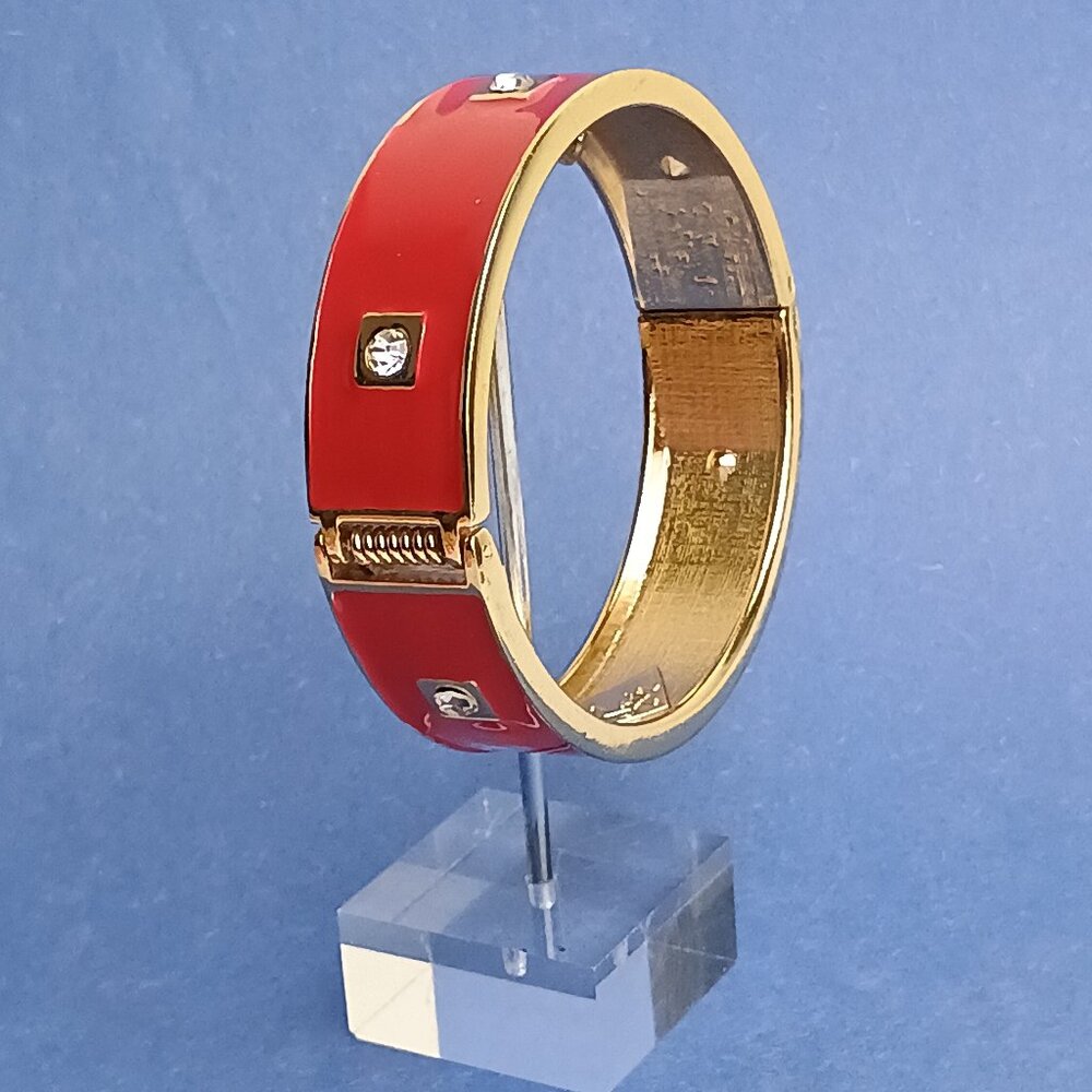 Retro Vampire Red Rhinestone Enamel Cuff Hinge Bangle Bracelet Clamper Gold Ton